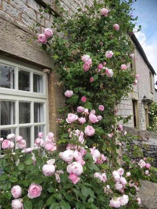 Millstone Cottage - Cosy Peak District Cottage Taddington エクステリア 写真