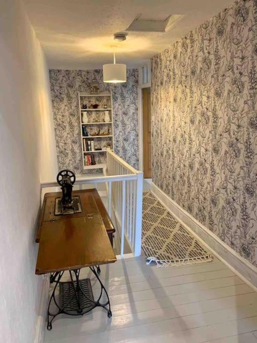 Millstone Cottage - Cosy Peak District Cottage Taddington エクステリア 写真